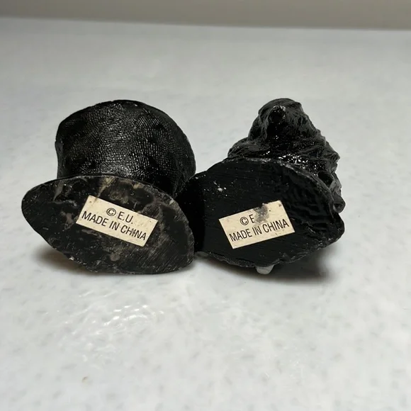 Vintage EU Resin Halloween Candle Holders Pair of 2 - Picture 4 of 4